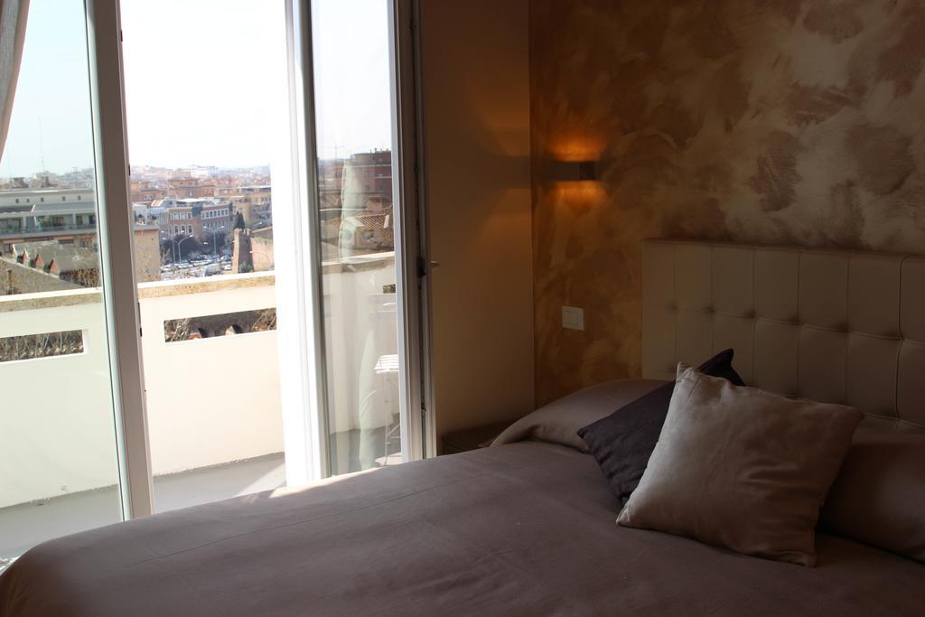 Bed and Breakfast Windows On Rom Exterior foto